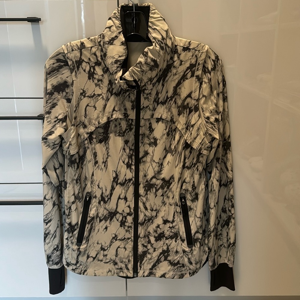 Lululemon thin jacket